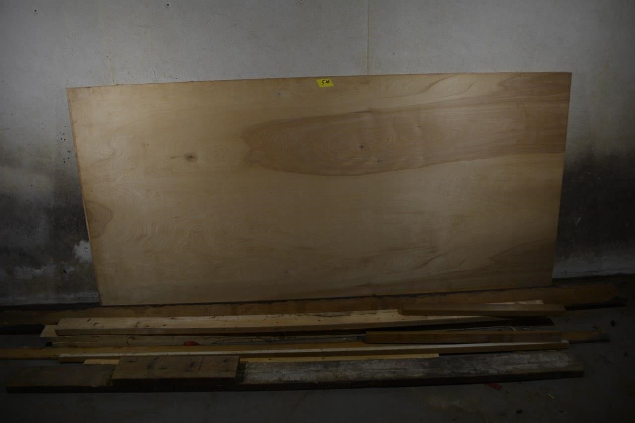526: (2) 8ftx4ft cabinet plywood and misc boards