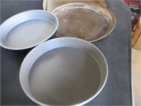 4 Baking Pans