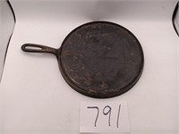 Wagner Ware Cast Iron Round Griddle #8