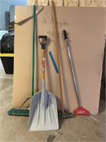 Razor Floor Scraper, Push Broom, Poly Scoop
