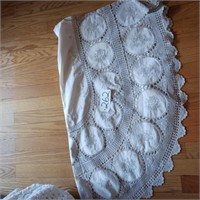 OVAL HANDMADE EMBROIDERY TABLECLOTH