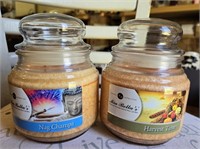 Lot of 2 Natural Mia Bella Scented Candles