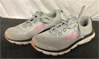 C8) women’s under armor, athletic shoes, size 8