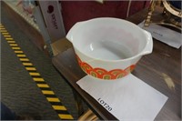 unusual Pyrex fish scale bowl no. 344, 3-qt.