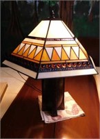 Table lamp w/ slag glass shade, 24" tall