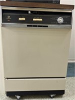 Maytag dishwasher