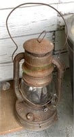 Antique Dietz #2 D-Lite railroad lantern 13