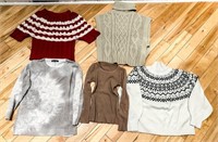 WOMANS SWEATERS GRAB BAG SMALL