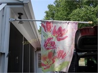 2 Lawn flags
