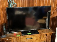 40" Hdmi Hisense TV w/Remote