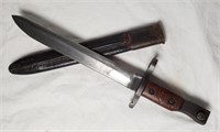 1916 CANADIAN MADE BAYONET WITH SCABBARD