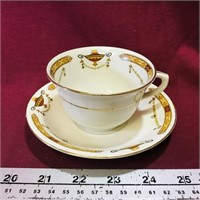 Coronation Surrey Teacup & Saucer (Vintage)