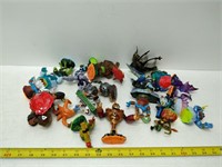 Skylanders toys variety of  20pcs