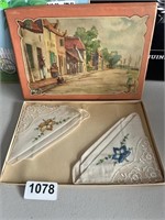 Vintage Embroidered Handkerchiefs U251