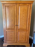 320 - ENTERTAINMENT ARMOIRE 67X40"