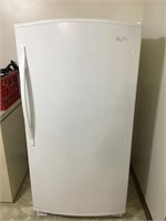 WHIRLPOOL UPRIGHT FREEZER (WORKS) NO CONTENTS