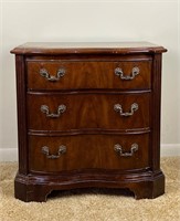 VTG THOMASVILLE CURVED FRONT NIGHT STAND