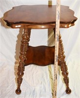 ANTIQUE CHERRY OCCASIONAL STAND