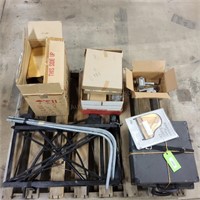 Q3 Pallet full: Piano repair supplies, Piano dolle