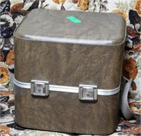 Hard shell travel case cube with straps and key