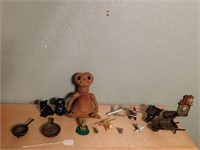 P729- Mixed Lot Of Collectibles