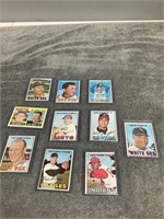 10 - 1967 Topps Cards