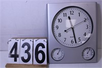 Clock W/ Temp And Humidity (Works)