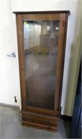 Wooden 1-drawer gun cabinet with glass door for