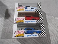 1:64 Nascar lot .