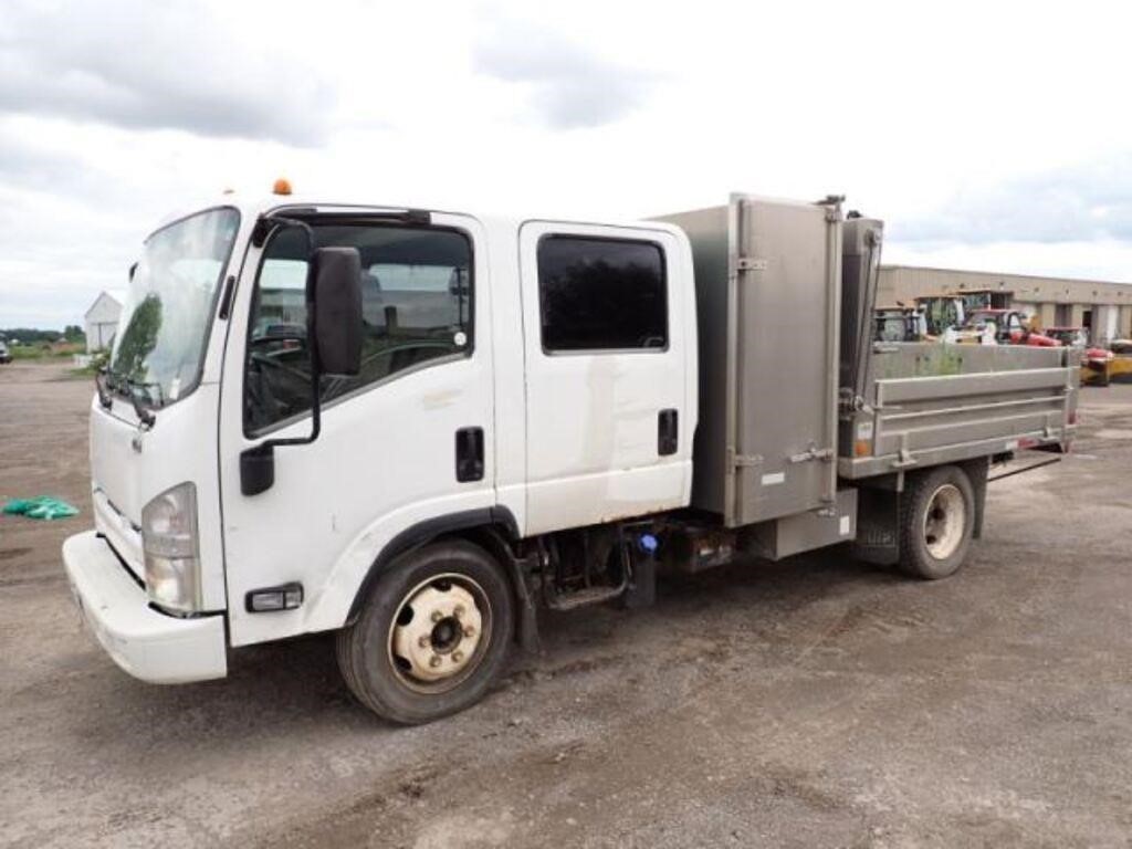 2011 Isuzu NPR Crew Cab S/A Dump Truck JALE5J160B7