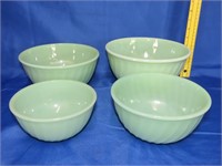 4 Piece Jadeite Fireking Swirl Nesting Bowl Set