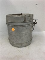 Metal bucket with lid