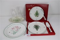 Lenox  Christmas time Nikko Hostess plate 11"