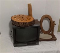 Tested- Sylvania (13) Inch TV, Wood Frame
