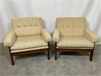 MID-CENTURY LOUNGE CHAIRS