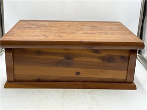Cedar treasure chest