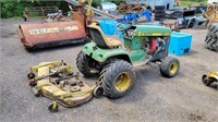 John Deere 400 Lawn Tractor