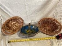 Painted Metal Bowl w/Handles and Baskets