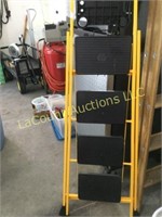 4 step folding ladder great condition
