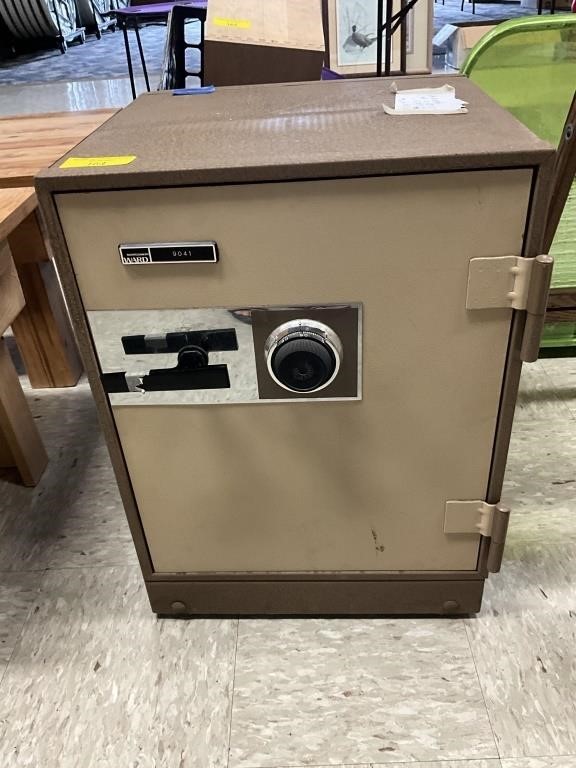 Montgomery Ward Safe, with code 17.x16.5x24