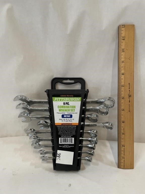 9 PC Pittsburgh Combination Wrench 7-19 Metric