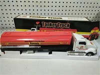 Love's 2002 Tanker Truck New in Box