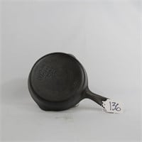 WAGNER WARE SIDNEY -O- #3 CAST IRON SKILLET