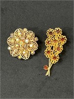 Two beautiful vintage brooches