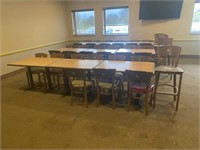 Correction - (9) Tables with metal bases and chair