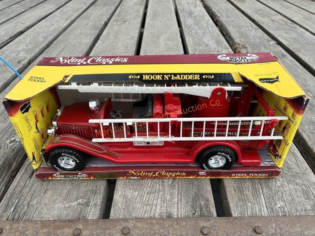 Nylint Classic Hook 'N Ladder Toy Truck