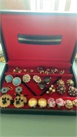 JEWELRY CASE WITH 15 PAIRS CLIP ON EARRINGS