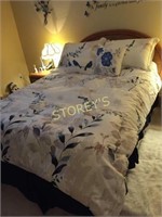 Queen Bed w/ Headboard & Linens