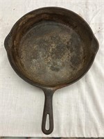 GRISWOLD CAST IRON SKILLET - #8