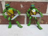 2 Teenage Mutant Ninja Turtle Action Figure